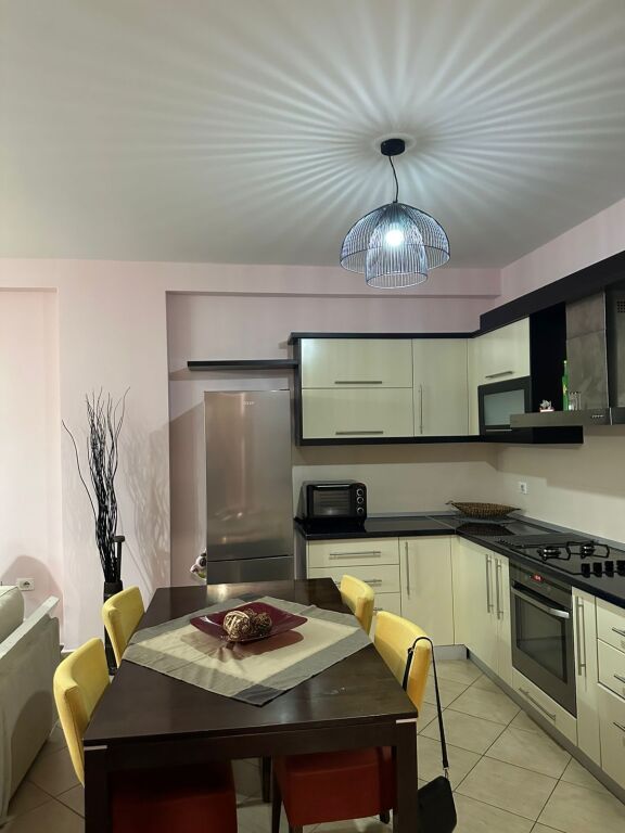 Appartamento 2+1+2 te Jata Market Astir 550€ I disk