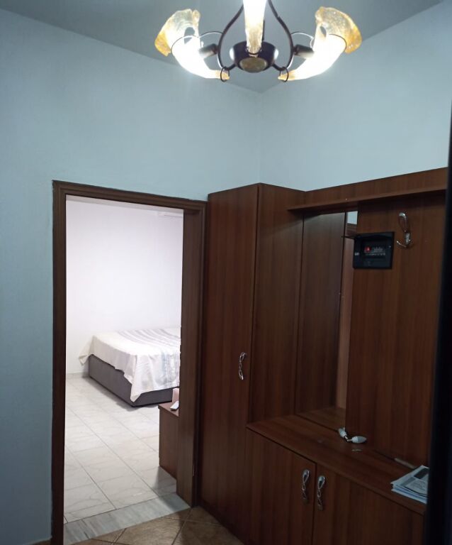 Qera | Shtëpi private 1 + 1 | Rruga Mine Peza | 500 €/muaj