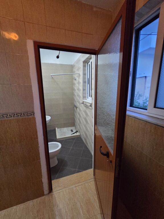 Rent | Apartament 2 + 1 | Kodra E. Priftit | 320 €/month