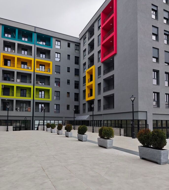 Shitet Apartament 1+1