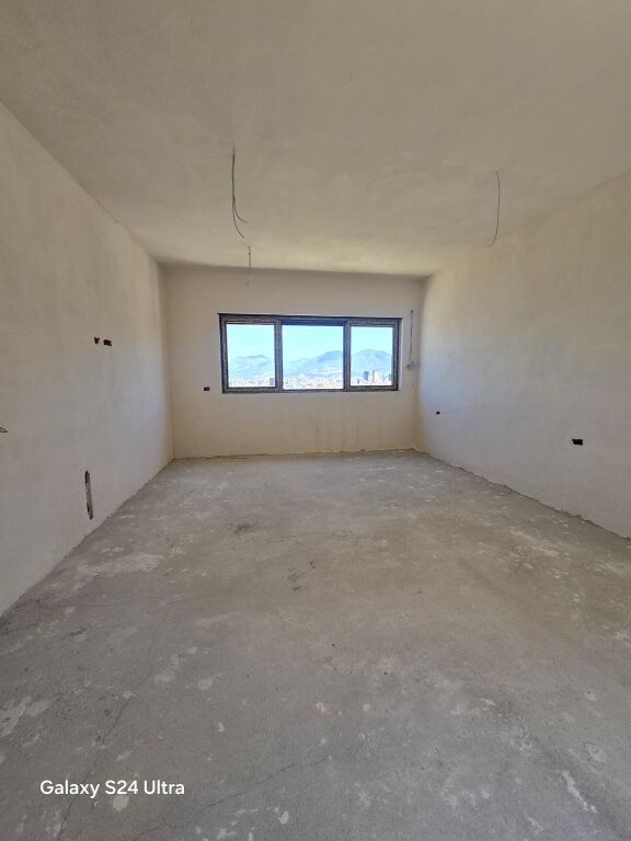 🔥 TRIPLEX 3+1 + VERANDA FOR SALE 🌇