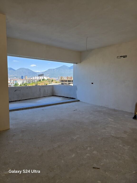 🔥 TRIPLEX 3+1 + VERANDA FOR SALE 🌇