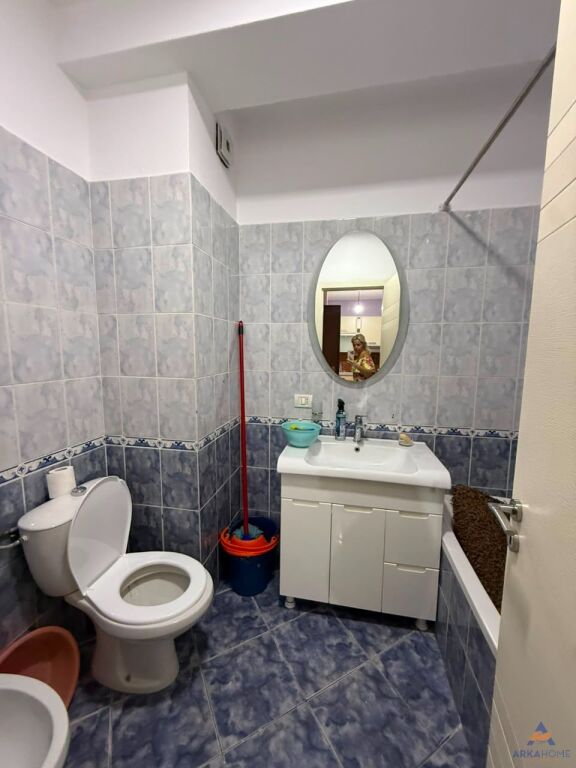 APPARTAMENTO 1+1+BALCONE IN AFFITTO "VICINO AL NUOVO MERCATO" 55.000 LEKE
