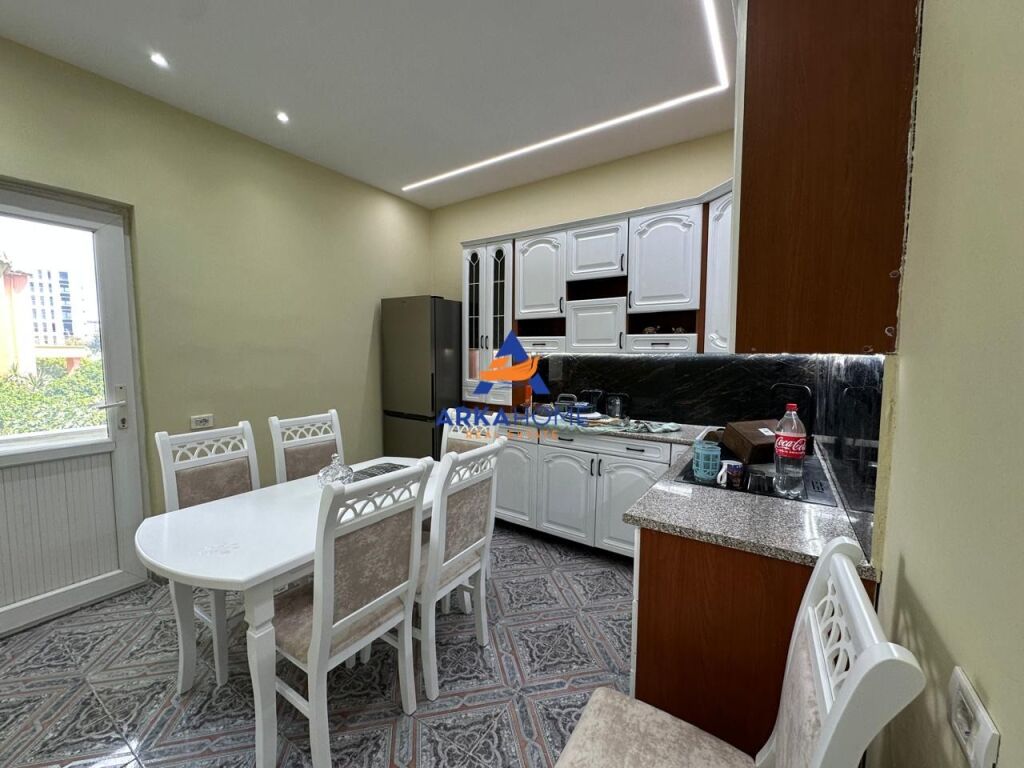APPARTAMENTO IN AFFITTO 3+1+BALCONE "SHESHI SHQIPONJA" 750 EURO