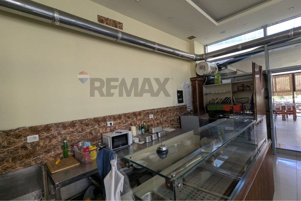 Jepet Ambient me Qera Zogu Zi