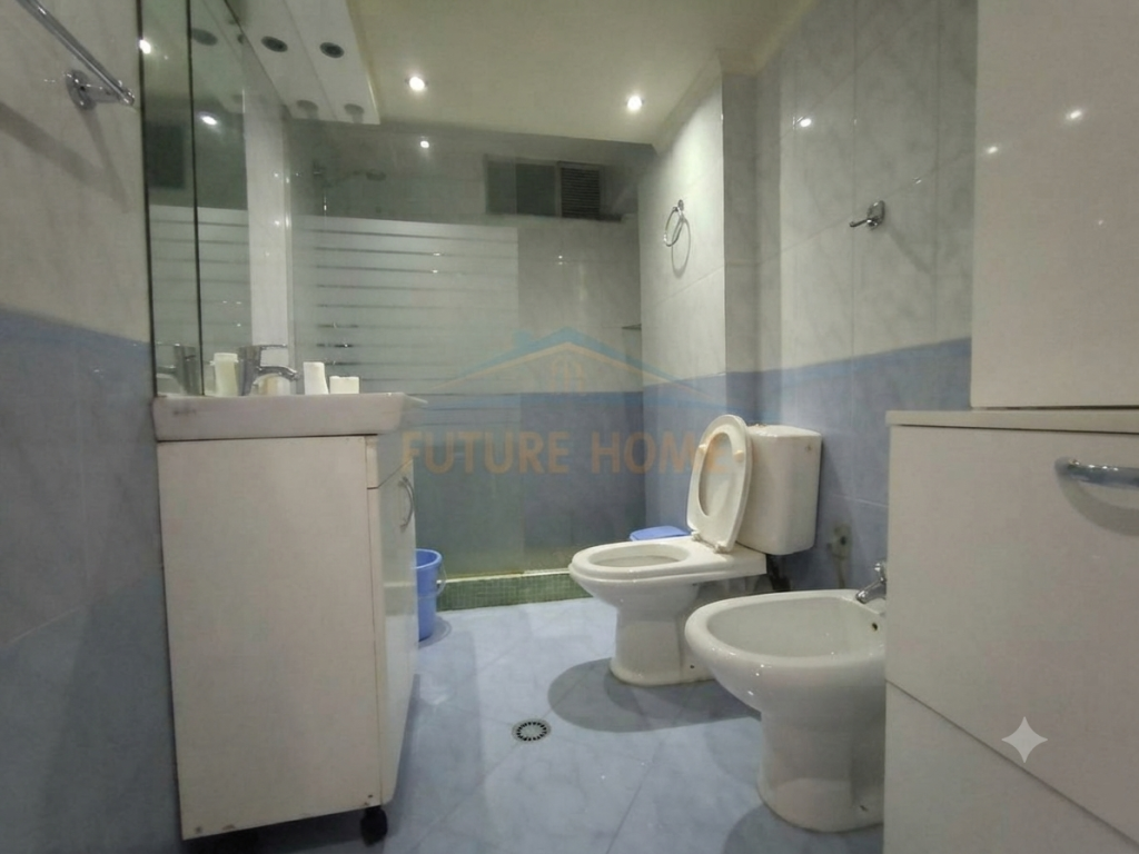 Shitet, Apartament 2+1, Rruga Astrit Losha, Unaza e Re