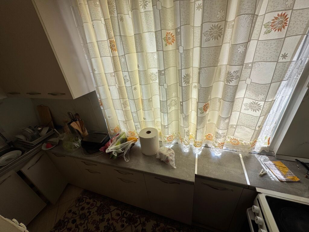 Shitet Apartament 2+1 Ish parku