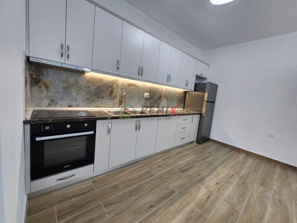 🏡 APARTMENT 2+1 FOR RENT – NEAR HOTEL ANTALYA, DURRËS BEACH