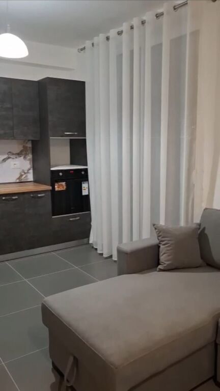 Rent | Apartament 3 + 1 | Rruga 5 Maji | 650 €/month