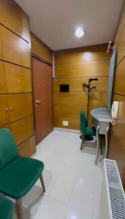 Affitto | Ambjent Biznesi | Komuna e Parisit | 850 €/mese