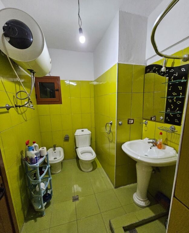 Jepet Me Qera Apartament 2+1+2 Ballkone