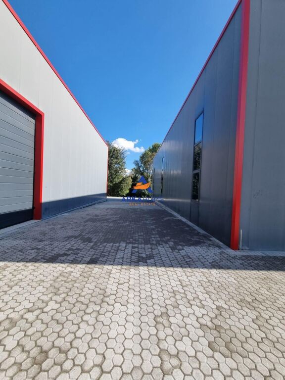 MAGAZZINO IN AFFITTO 500M2 "RRUGA E RINASIT" 200.000 LEKE