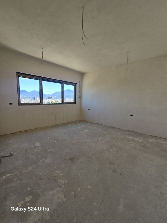 🔥 TRIPLEX 3+1 + VERANDA FOR SALE 🌇