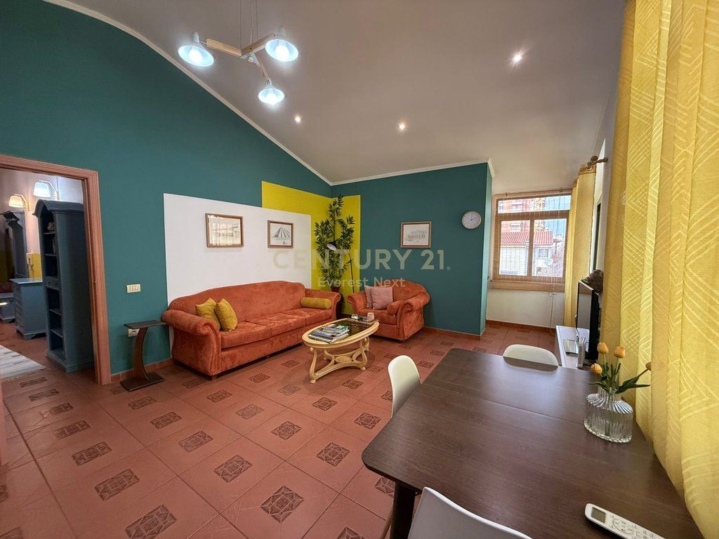 Apartament 2+1 per Qira (prane Juveniljas ish-Bllok)