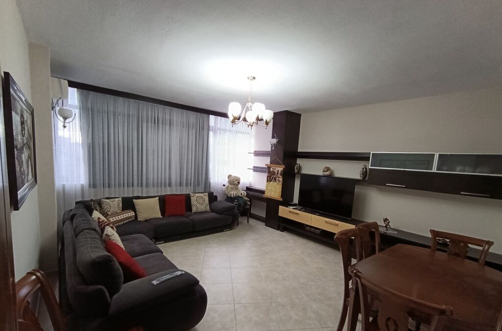 Rent | Apartament 2 + 1 | Ministria e Jashtme | 1000 €/month