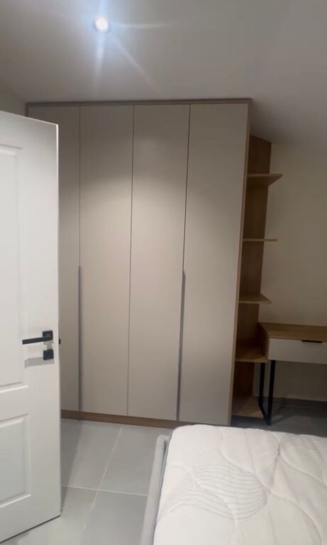 Jepet me qira 1+1 Kati i nje vile private Qytet Studenti 400€