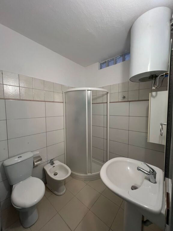 Apartament 1+1 me Qira në Lagjen 12, pranë Markatës – Durrës