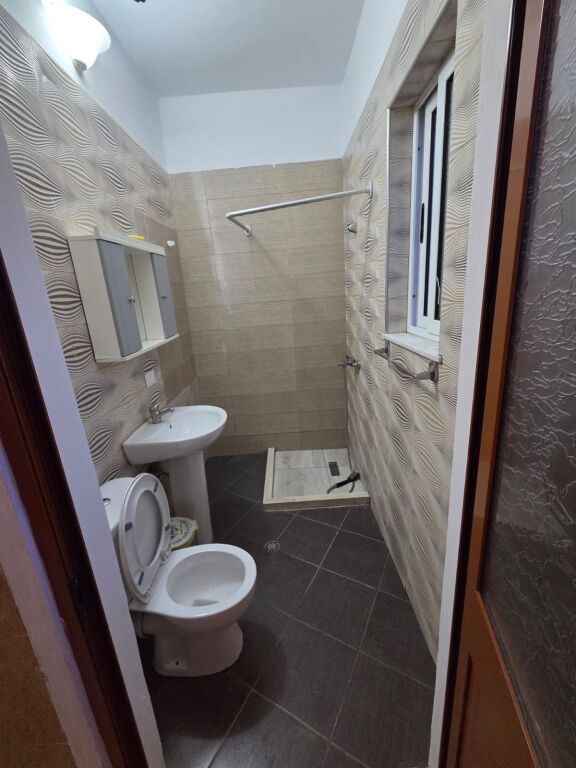 Rent | Apartament 2 + 1 | Kodra E. Priftit | 320 €/month
