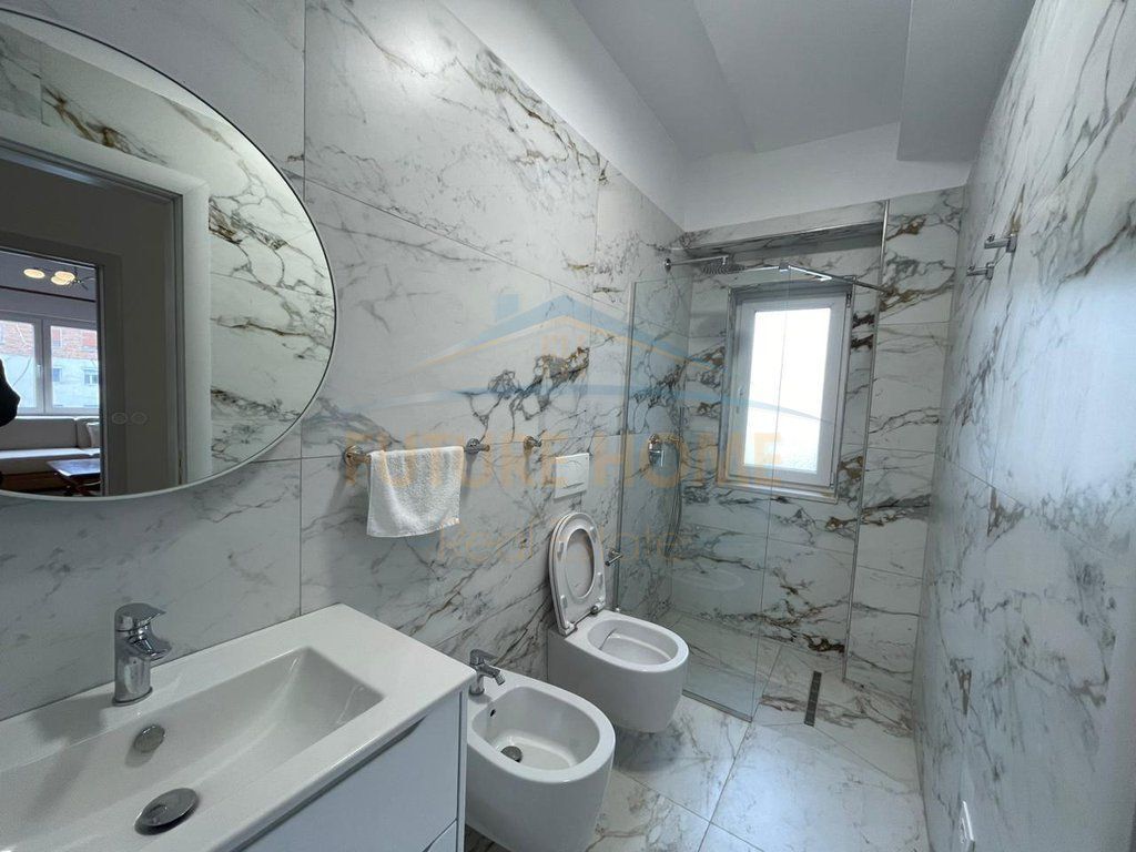 For rent Apartment 2+1+3 Balconies, Near Market, Durres