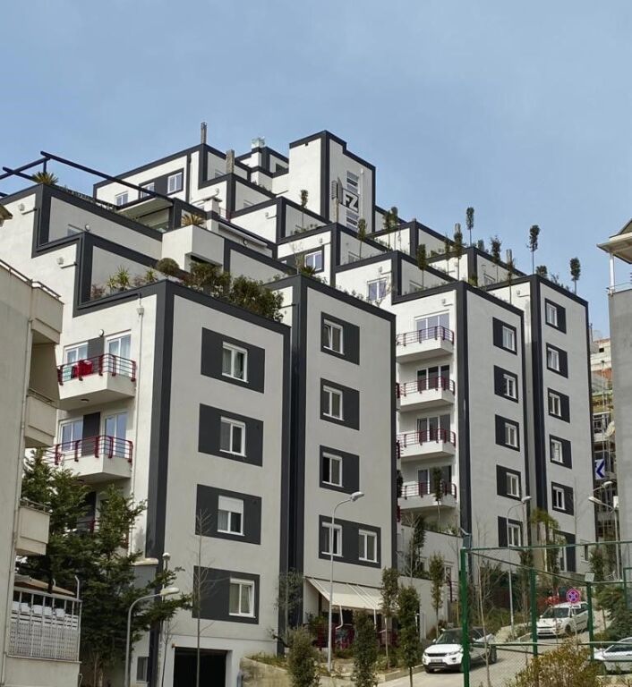 🏡 Vendesi in vendita Appartamento 3+1 con Veranda – Complesso FZ, Lago Secco**