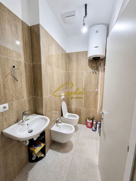 OFFICE FOR RENT 103 M2 GARDEN BUILDING RESIDENCE 1,070 EURO