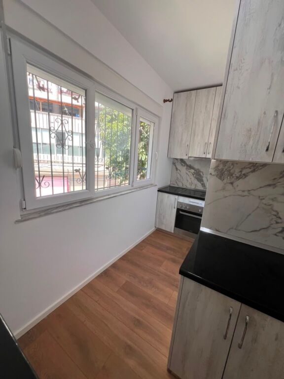 🏡 Vendesi in vendita Appartamento 1+1 – Laprakë (KMY)