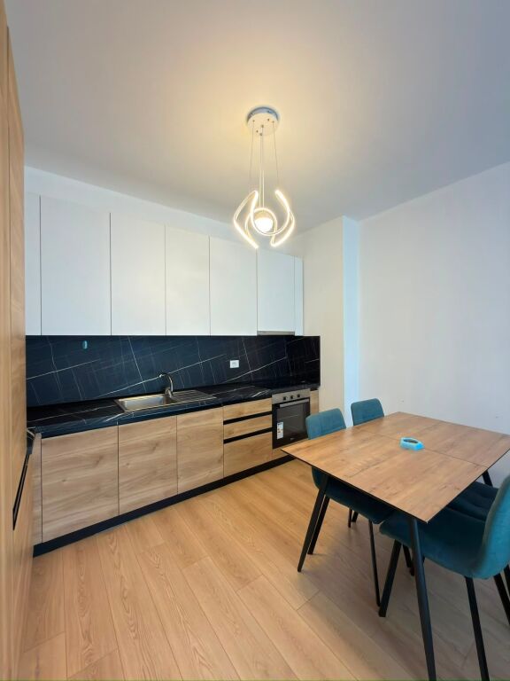 Jepet me qira Apartament 1+1 tek Oasis , Unaza e re