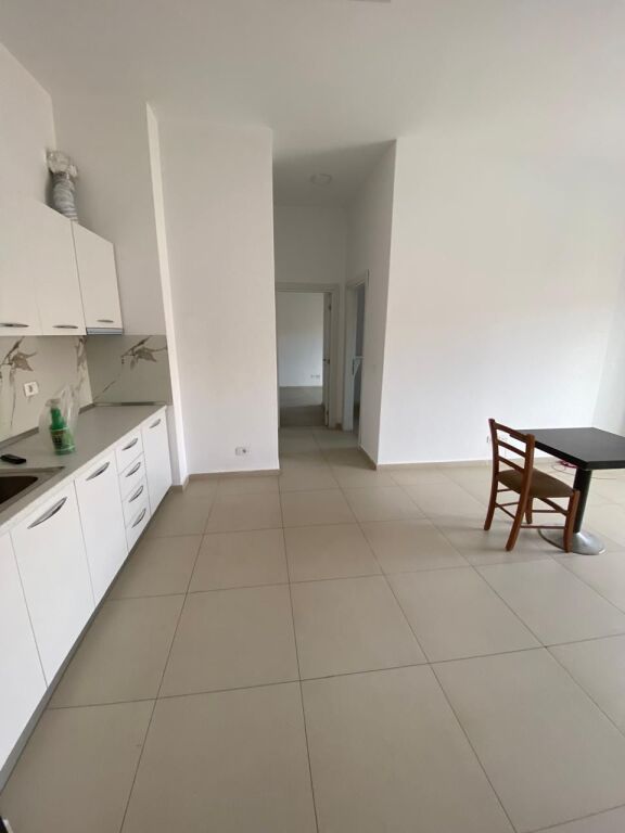 Rent | Apartament 2 + 1 | Rruga Dervish Hatixhe | 750 €/month