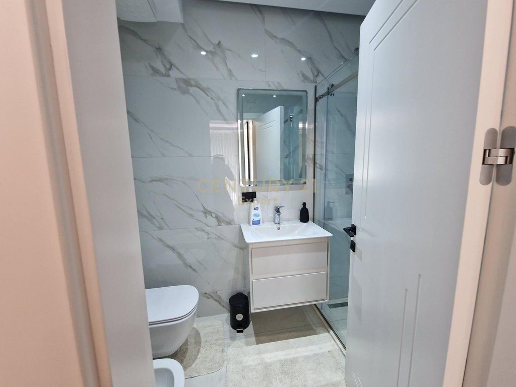 APARTAMENT ME QIRA 3+1+2 ME POSTE PARKIMI, REZIDENCA TURDIU!