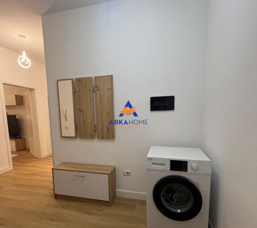 JEPET ME QERA APARTAMENT 1+1+BALLKON "RRUGA E KAVAJES" 65.000 LEKE