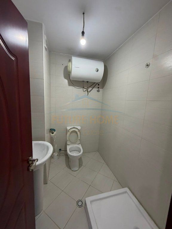 JAP ME QERA APARTAMENT 2+1+2,BAR ARTISTI,ASTIR