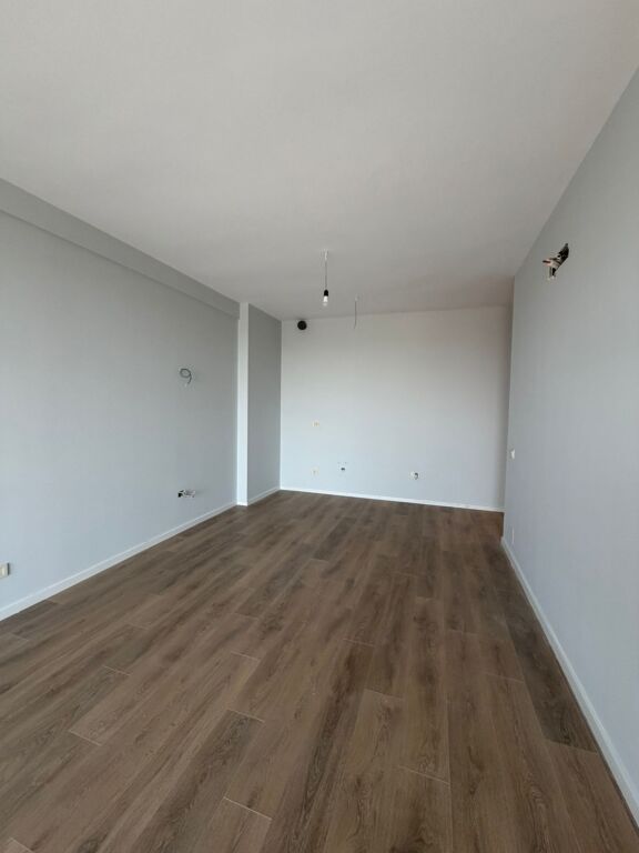 Affitto | Apartament 2 + 1 | Rruga Mine Peza, Golden Tower Residence | 800 €/mese