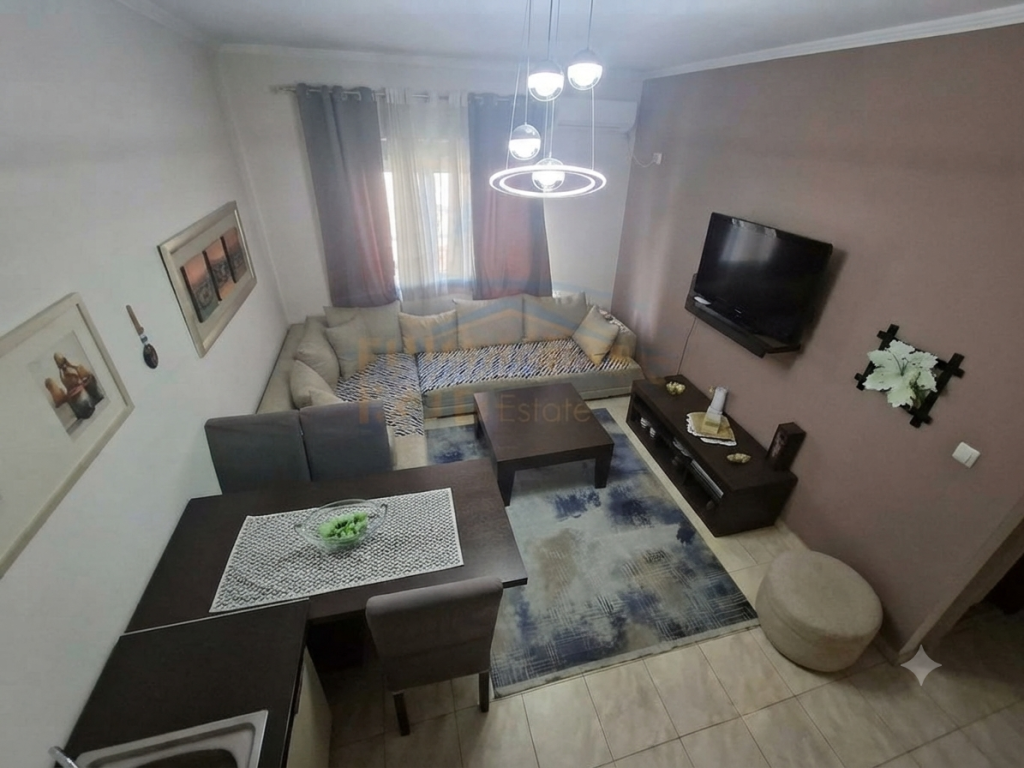 Shitet, Apartament 2+1, Rruga Astrit Losha, Unaza e Re