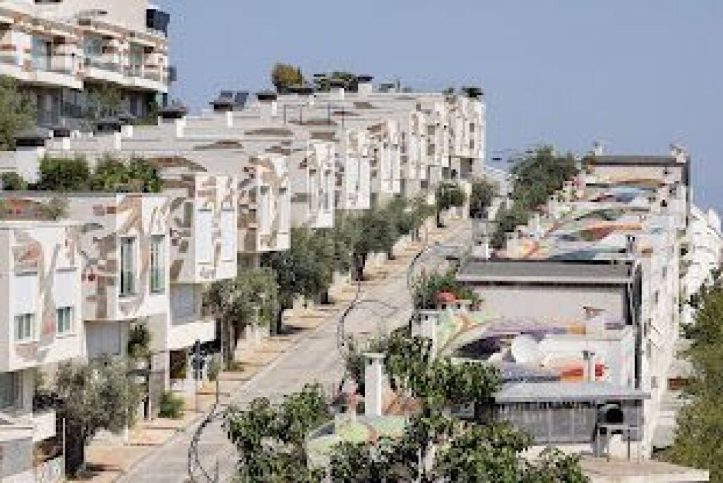 Triplex in vendita – Kodra e Diellit 🏡