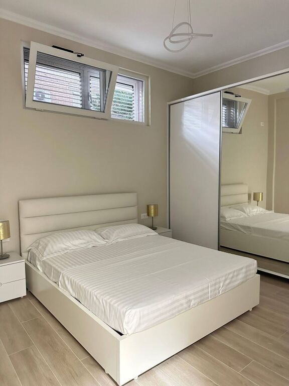 Apartment for rent 1+1 📍Oxhaku, near the children's hospital - 500 thousand lek