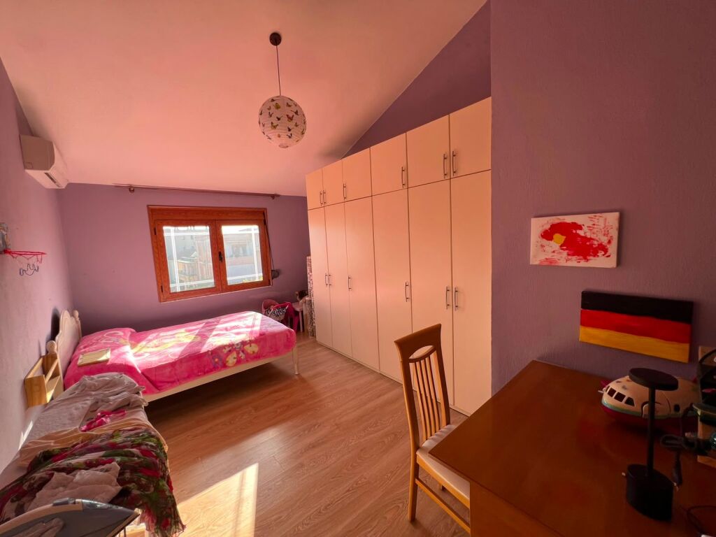 QERA, DUBLEKS, 4+1+2 , 5 MAJI, TIRANE(530581008-166)
