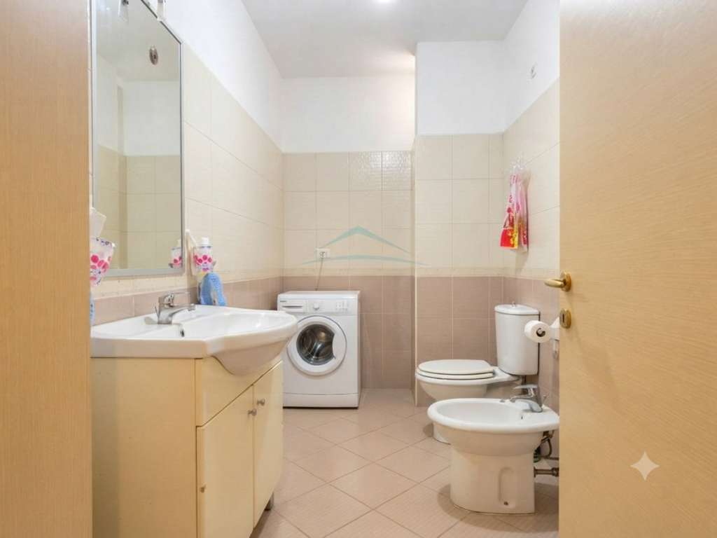 In vendita, Appartamento 2+1 + Veranda, Unaza e Re