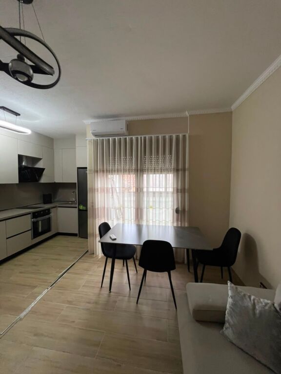 Apartament 1+1 me Qira në Lagjen 12, pranë Markatës – Durrës