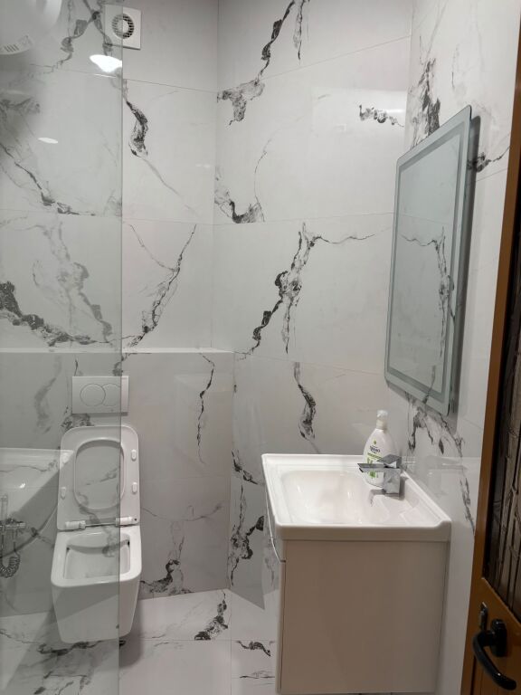 Qera | Apartament 1 + 1 | Liqeni i Thatë | 800 €/muaj
