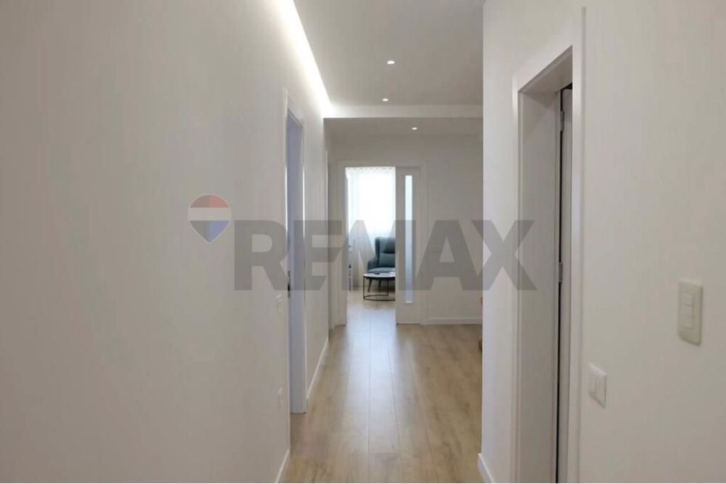 Apartament 2+1 për qira RRUGA E DIBRES