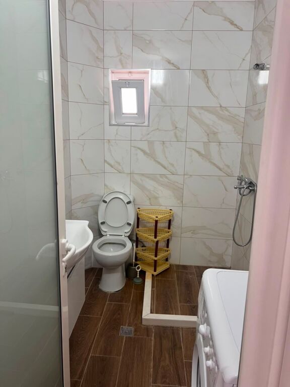 🏡 Vendesi in vendita Appartamento 1+1 – Laprakë (KMY)