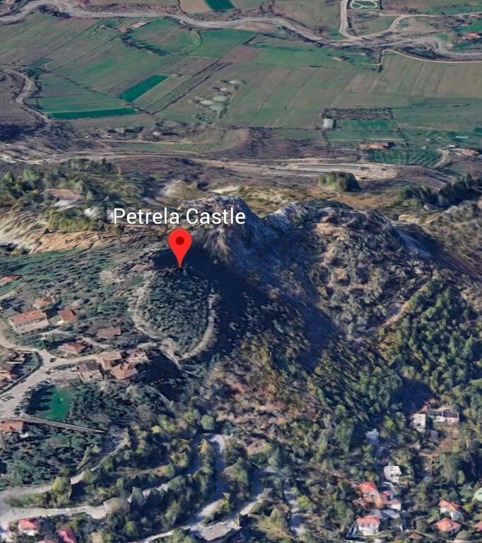 SHITET TOKE 📍KALAJA E PETRELES   SIP. 8000 M2