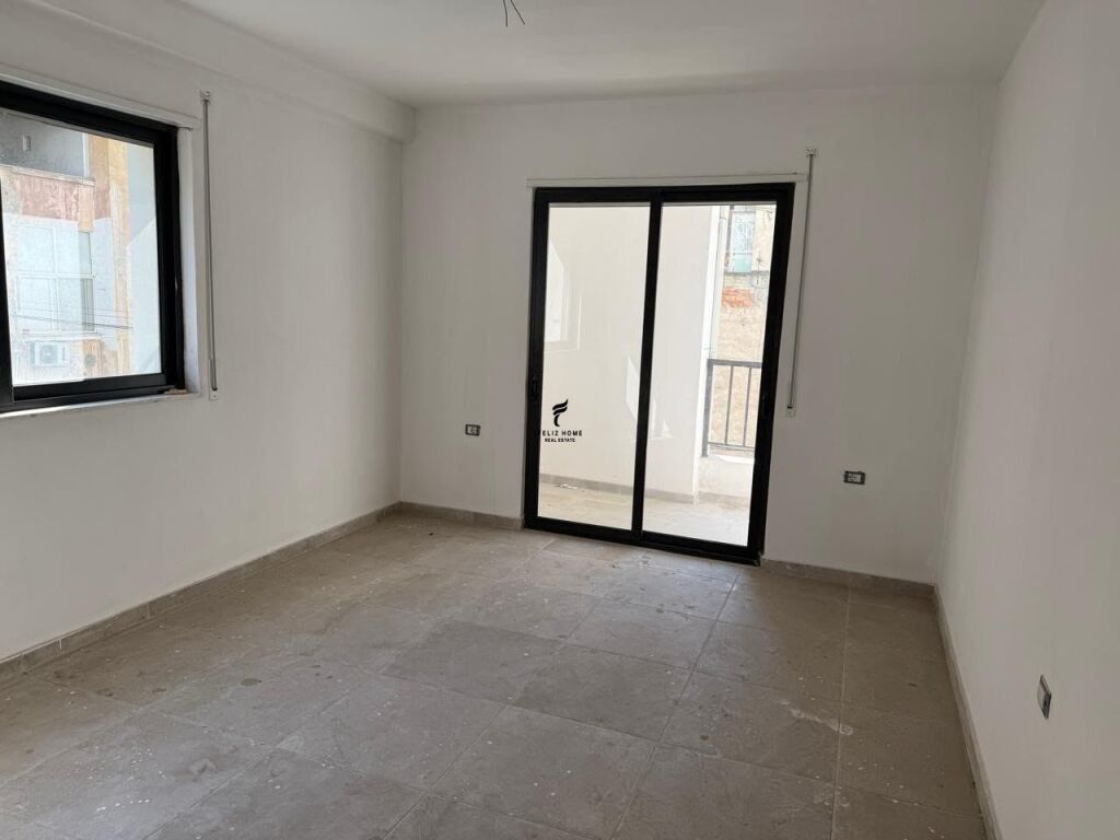 APPARTAMENTO IN AFFITTO 3+1 VIA DURAZZO 90.000 LEKE FH-85417