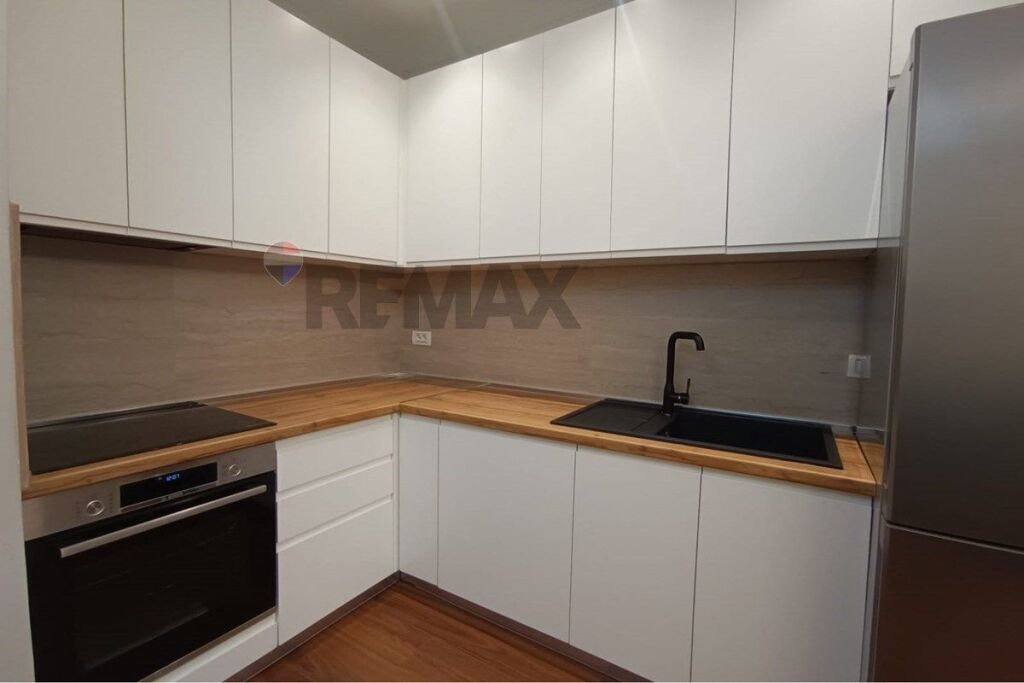 Apartment 2+1+parking space for rent Trio Tower