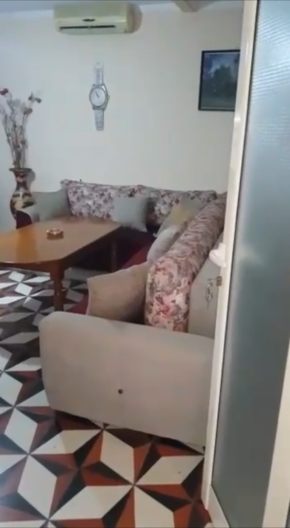 Rent | Shtëpi private 1 + 1 | Rruga Sadik Kaceli | 300 €/month