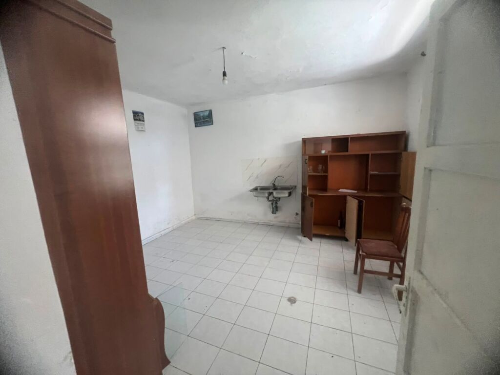 PRIVATE HOUSE FOR SALE 3+1 + 443 M2 LAND RRASHBULL 90000 EURO