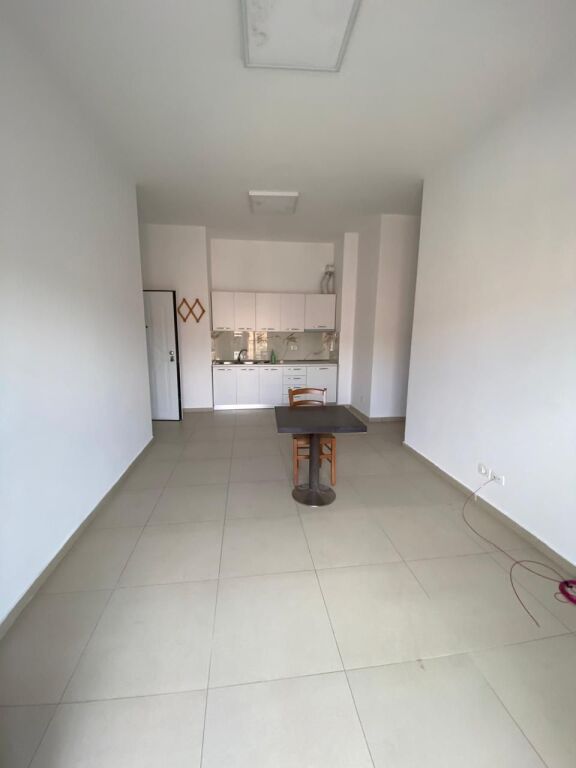 Rent | Apartament 2 + 1 | Rruga Dervish Hatixhe | 750 €/month