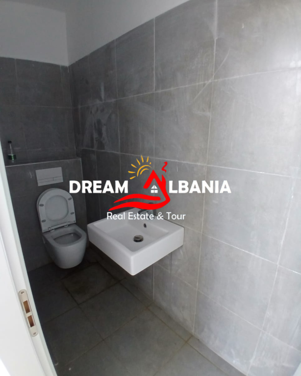 Jepet Dyqan me qera ne zonen e Don Bosco pranë Trio Tower (ID 42711189)