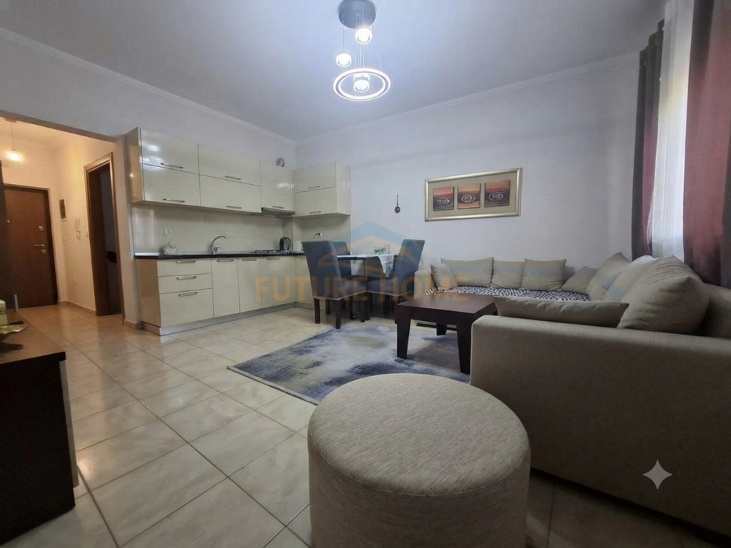 Shitet, Apartament 2+1, Rruga Astrit Losha, Unaza e Re