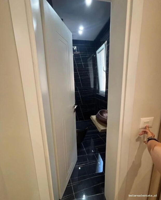 Apartament Me Qera 2+1 Tek Stadiumi Dinamo (ID B2202008) Tirane.